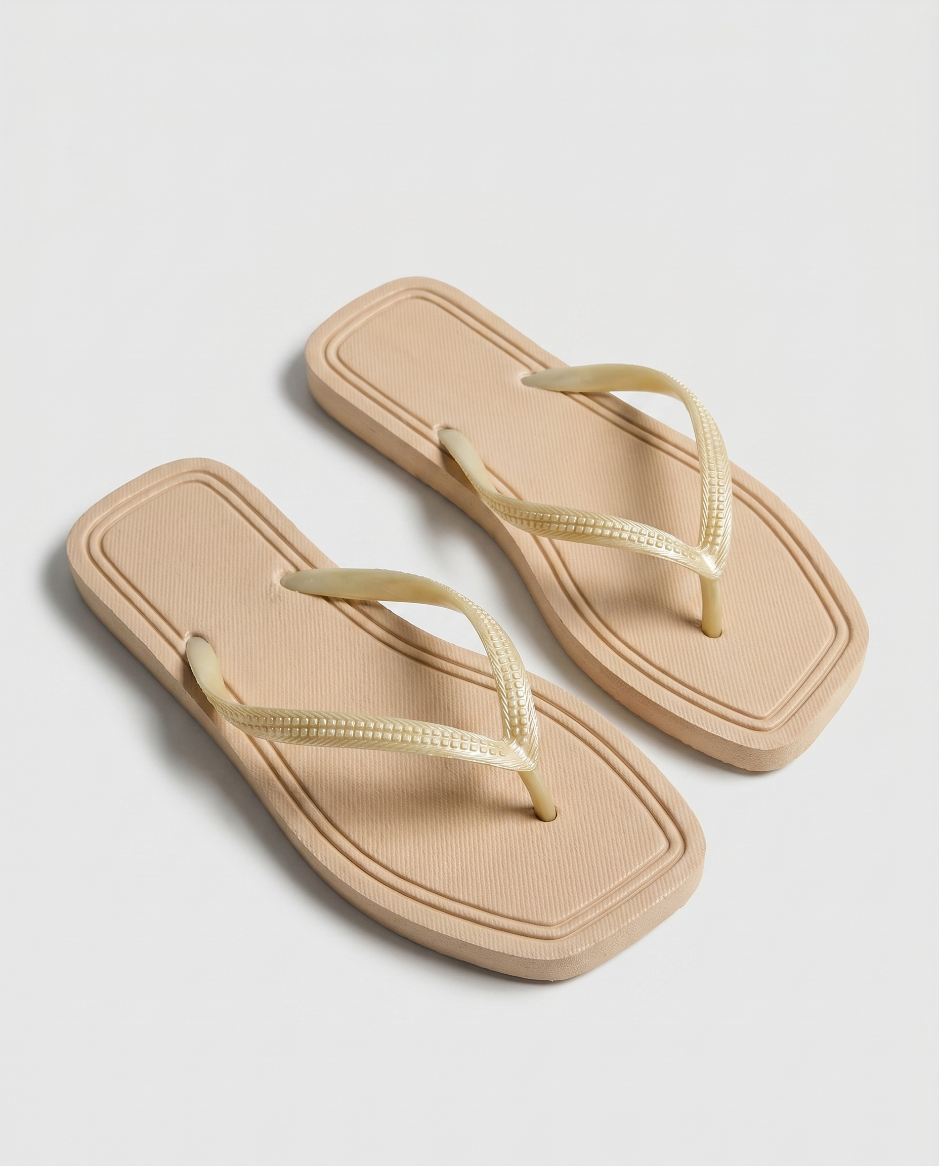 BEIGE - Island Elegance Flipflops